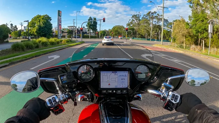 Indian Chieftain chrome switchgear and dashboard